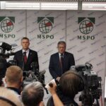 Międzynarodowy Salon Przemysłu Obronnego 2013 - konferencja prasowa prezydenta / Włodzimierz Batóg / Radio Kielce