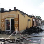 Pożar kamienic w centrum Włoszczowy -budynki na razie nie nadają się do użytku / Stanisław Blinstrub / Radio Kielce