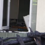 Pożar kamienic w centrum Włoszczowy - zalane po pożarze pomieszczenia sklepowe / Stanisław Blinstrub / Radio Kielce