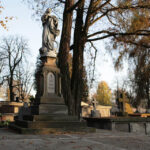 Rodzina Siekluckich, była prawdopodobnie związana z właścicielami placu targowego, obecnie potomkowie opuścili Kielce.