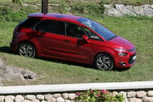 Nowy Citroen C4 Picasso / Robert Felczak / Radio Kielce