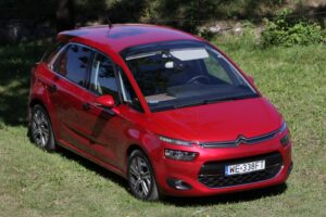 Nowy Citroen C4 Picasso / Robert Felczak / Radio Kielce