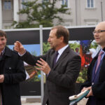 3.10.2013 Wernisaż wystawy fotograficznej na kieleckim Rynku, której autorami są min. studenci University of Texas at Brownsville / Bartłomiej Zapała / Radio Kielce