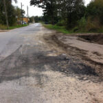 Ostrowieckie ulice, zniszczone podczas budowy sieci kanalizacyjnej / Teresa Czajkowska / Radio Kielce