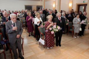 Medale za długoletnie pożycie małżeńskie wręczył Prezydent Kielc Wojciech Lubawski / Wojciech Habdas / Radio Kielce
