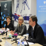 Plany finansowe programu "Polska Wschodnia" były głównym tematem rozmów Minister Rozwoju Regionalnego Elżbiety Bieńkowskiej i wiceminister Iwony Wendel z marszałkiem województwa świętokrzyskiego Adamem Jarubasem. / Wojciech Habdas / Radio Kielce