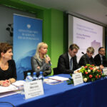 Plany finansowe programu "Polska Wschodnia" były głównym tematem rozmów Minister Rozwoju Regionalnego Elżbiety Bieńkowskiej i wiceminister Iwony Wendel z marszałkiem województwa świętokrzyskiego Adamem Jarubasem. / Wojciech Habdas / Radio Kielce