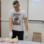 Rekord w resuscytacji krążeniowo-oddechowej w Centrum Symulacji Medycznych UJK / Wojciech Habdas / Radio Kielce