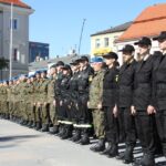Uroczystość ślubowania uczniów pierwszych klas mundurowych ze szkół ZDZ / Kamil Król / Radio Kielce
