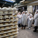 Wizyta w Piekarni Pod Telegrafem. Dzień Dobry Dzieci (27.10.2013.) / Wojciech Habdas / Radio Kielce