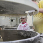 Wizyta w Piekarni Pod Telegrafem. Dzień Dobry Dzieci (27.10.2013.) / Wojciech Habdas / Radio Kielce