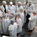 Wizyta w Piekarni Pod Telegrafem. Dzień Dobry Dzieci (27.10.2013.) / Wojciech Habdas / Radio Kielce