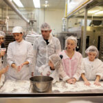 Wizyta w Piekarni Pod Telegrafem. Dzień Dobry Dzieci (27.10.2013.) / Wojciech Habdas / Radio Kielce