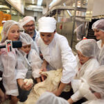 Wizyta w Piekarni Pod Telegrafem. Dzień Dobry Dzieci (27.10.2013.) / Wojciech Habdas / Radio Kielce