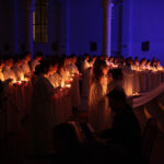 31.10.2013. Noc Świętych. Przed dniem Wszystkich Świętych, Duszpasterstwo Młodzieży Diecezji Kieleckiej zorganizowało czuwanie i modlitwę w parafii św. Franciszka / Wojciech Habdas / Radio Kielce