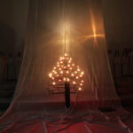 31.10.2013. Noc Świętych. Przed dniem Wszystkich Świętych, Duszpasterstwo Młodzieży Diecezji Kieleckiej zorganizowało czuwanie i modlitwę w parafii św. Franciszka / Wojciech Habdas / Radio Kielce