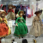 3.10.2013 Wystawa "Lalki - prezenty w odpowiedzi na listy" w Muzeum Zabawek i Zabawy / Wojciech Habdas / Radio Kielce