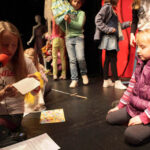 Nasza wizyta w Teatrze Lalki i Aktora Kubuś w Kielcach, Dzień Dobry Dzieci - 6 października 2013 / Wojciech Habdas / Radio Kielce