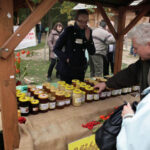 Hubertus Świętokrzyski w Tokarni. Imprezie towarzyszył kiermasz. / Wojciech Habdas / Radio Kielce