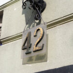 Niejednorodne oznakowanie nieruchomości w Kielcach. / Paweł Klepka / Radio Kielce