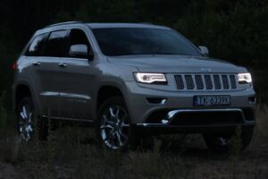 Czwarta generacja modelu Grand Cherokee / Robert Felczak / Radio Kielce