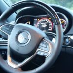 Czwarta generacja modelu Grand Cherokee / Robert Felczak / Radio Kielce