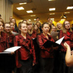 Inauguracja nowego roku akademickiego na Politechnice. Uczelniany chór / Kamil Król / Radio Kielce