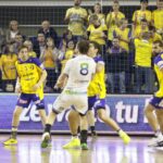 Fragment meczu Vive Targi - Gaz System Pogoń Szczecin / Kamil Król / Radio Kielce