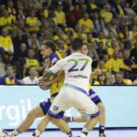 Fragment meczu Vive Targi - Gaz System Pogoń Szczecin / Kamil Król / Radio Kielce