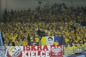 3. kolejka Ligi Mistrzów piłkarzy ręcznych: mecz Orlen Wisła Płock - Vive Targi Kielce / Kamil Król / Radio Kielce