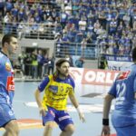 3. kolejka Ligi Mistrzów piłkarzy ręcznych: mecz Orlen Wisła Płock - Vive Targi Kielce / Kamil Król / Radio Kielce