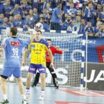 3. kolejka Ligi Mistrzów piłkarzy ręcznych: mecz Orlen Wisła Płock - Vive Targi Kielce / Kamil Król / Radio Kielce