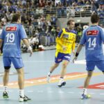 3. kolejka Ligi Mistrzów piłkarzy ręcznych: mecz Orlen Wisła Płock - Vive Targi Kielce / Kamil Król / Radio Kielce