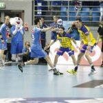 3. kolejka Ligi Mistrzów piłkarzy ręcznych: mecz Orlen Wisła Płock - Vive Targi Kielce / Kamil Król / Radio Kielce