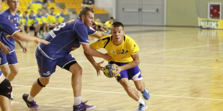 Fragment finału U-16 Vive Targi Kielce - Wisła Płock / Kamil Król / Radio Kielce