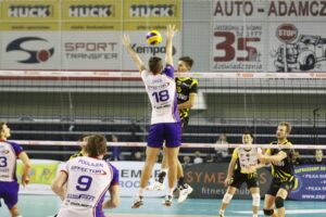 Fragment meczu Effector Kielce - Lotos Trefl Gdańsk / Kamil Król / Radio Kielce