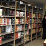 Otwarcie Biblioteki Uniwersyteckiej - półki z książkami / Stanisław Blinstrub / Radio Kielce