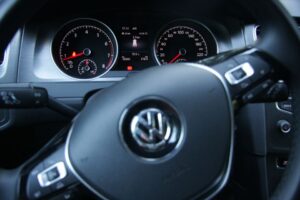 Volkswagen Golf 7 - 2013 World Car of the Year / Robert Felczak / Radio Kielce