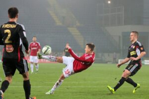 Fragment meczu Wisła Kraków - Korona Kielce / Krzysztof Żołądek / Radio Kielce