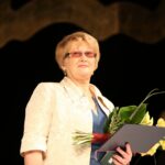 Wręczenie statuetki Anioł Dobroczynności Teresa Gajewska, przedsiębiorca i społecznik z Opatowa / Stanisław Blinstrub / Radio Kielce