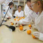 Dzień Dobry Dzieci i doświadczenia w Minilabie. / Stanisław Blinstrub / Radio Kielce