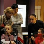 Dzień Dobry Dzieci w Święto Niepodległości z udziałem Wojewody Bożentyny Pałki-Koruby, Marszałka Adama Jarubasa i historyka  z Muzeum Historii Kielc Krzysztofa Myslińskiego / Stanisław Blinstrub / Radio Kielce