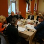 Debata o bezrobociu w  Zameczku / Stanisław Blinstrub / Radio Kielce