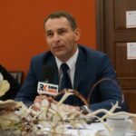 Debata o bezrobociu w  Zameczku / Stanisław Blinstrub / Radio Kielce