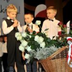 W Domu Katolickim w Sandomierzu odbyła się uroczysta akademia zorganizowana  z okazji Święta Niepodległości przez dzieci z Przedszkola Samorządowego nr 3. / Urząd Miasta w Sandomierzu