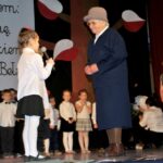 W Domu Katolickim w Sandomierzu odbyła się uroczysta akademia zorganizowana  z okazji Święta Niepodległości przez dzieci z Przedszkola Samorządowego nr 3. / Urząd Miasta w Sandomierzu