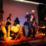 9.11.2013. 13 Przegląd Teatrów Alternatywnych. Koncert Studium Instrumentów Etnicznych, czyli Stiff i jego kompania. / Wojciech Habdas / Radio Kielce