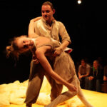 10.11.2013. 13 Przegląd Teatrów Alternatywnych.  Kompania Teatralna Mamro - Mąż i Żona / Wojciech Habdas / Radio Kielce