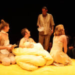 10.11.2013. 13 Przegląd Teatrów Alternatywnych.  Kompania Teatralna Mamro - Mąż i Żona / Wojciech Habdas / Radio Kielce