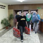 Uczniowie Gimnazjum nr 3 imienia Janusza Korczaka w Kielcach  rozpoczęli zbiórkę plastikowych nakrętek. / Wojciech Habdas / Radio Kielce